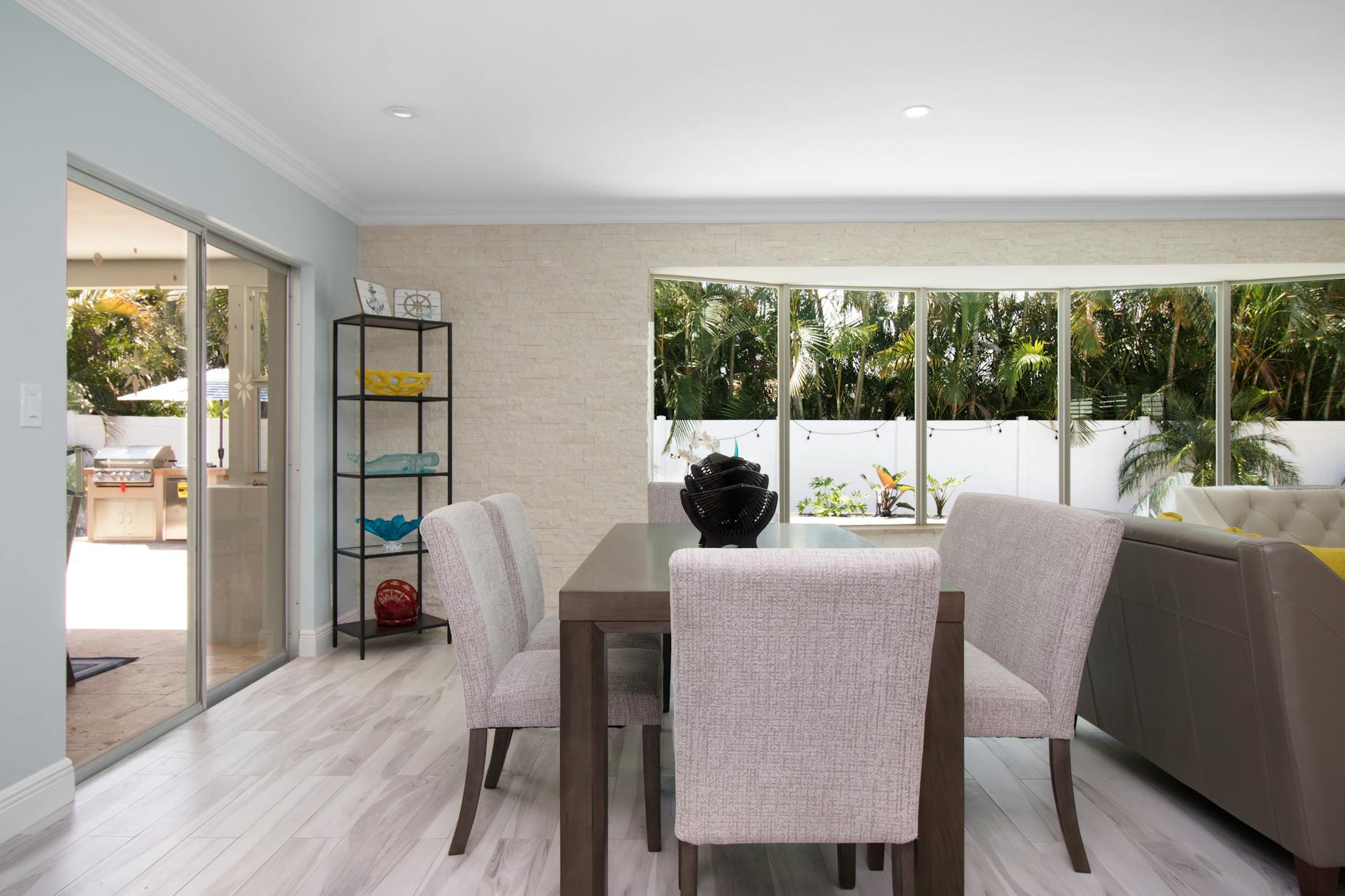 Modern South Florida home open plan living room interior